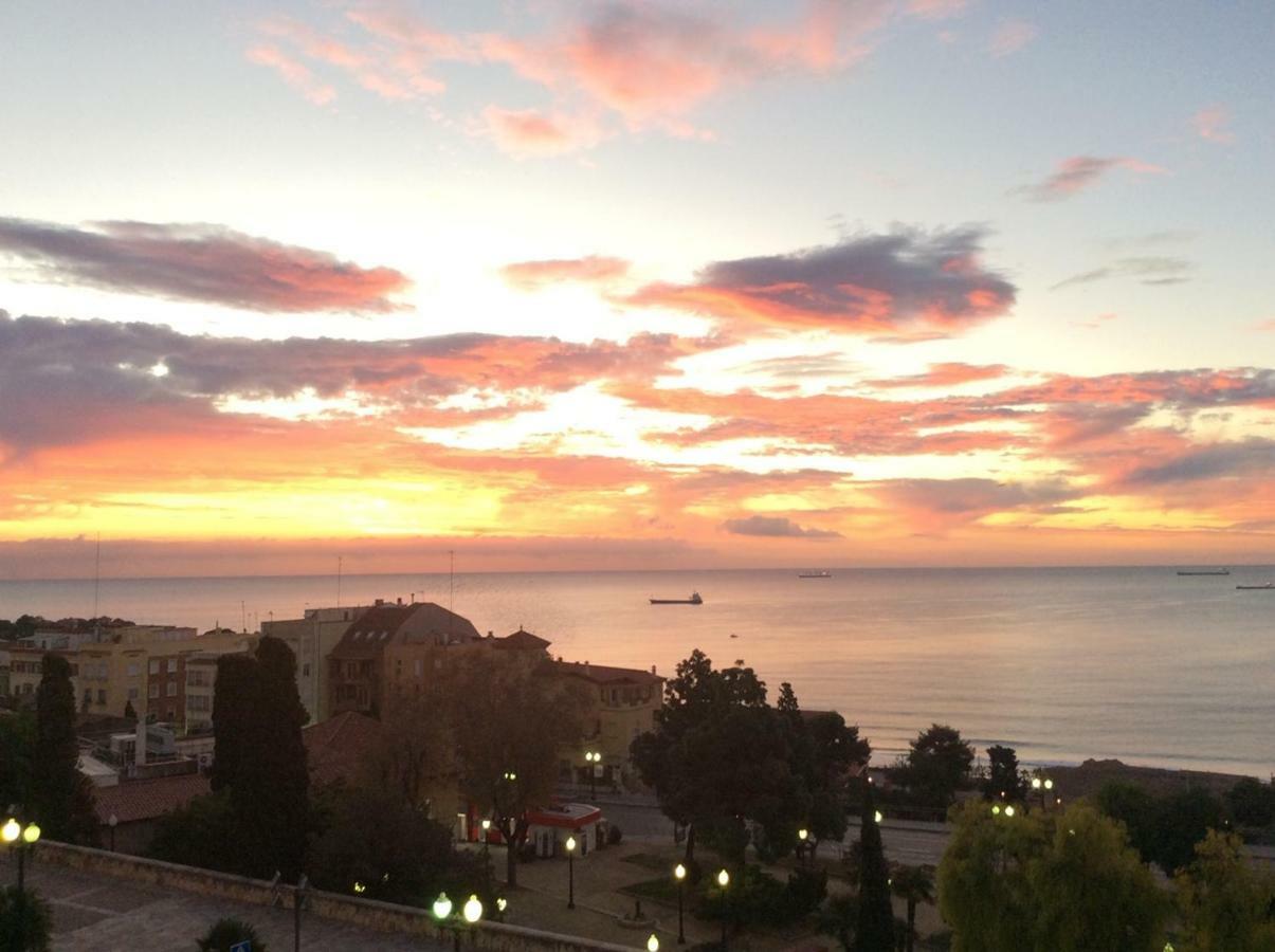 Lovely At Circus Tarragona